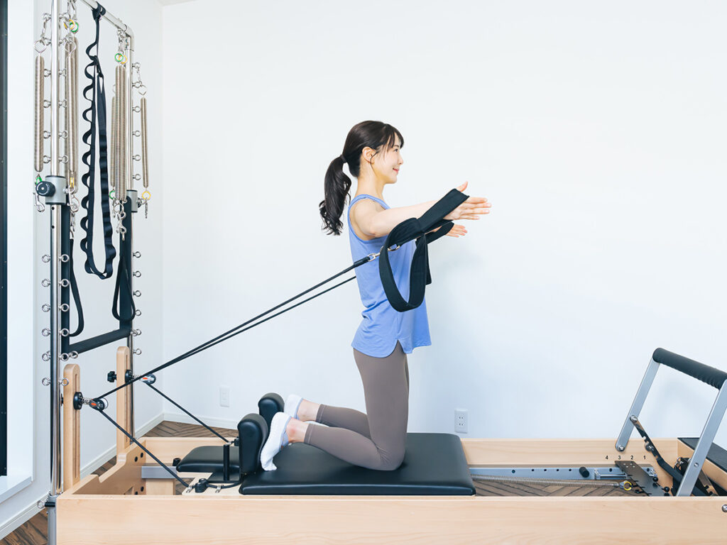 体が硬い人にマシンピラティスが最適な理由のイメージ