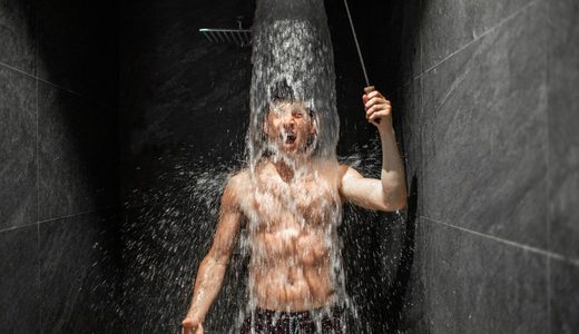シャワーだけでは疲れが取れない原因は？効果的な疲労回復法と裏ワザ